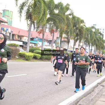 Runner Photo 3989772