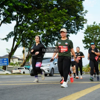 Runner Photo 3989998