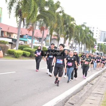 Runner Photo 3990024