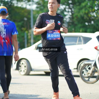 Runner Photo 3990029
