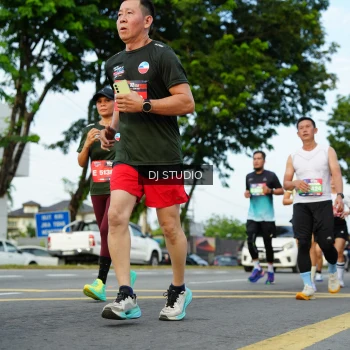 Runner Photo 3990573