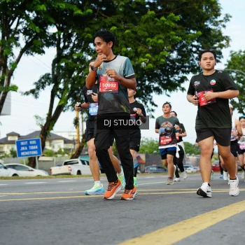 Runner Photo 3990966