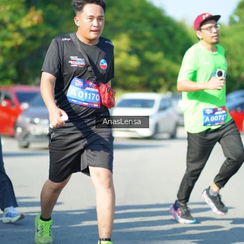Runner Photo 3991050