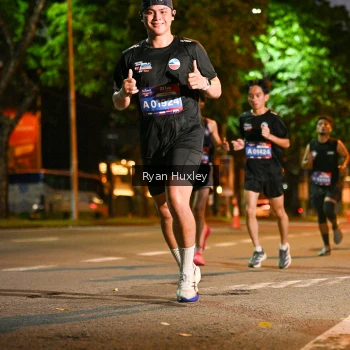 Runner Photo 3991646