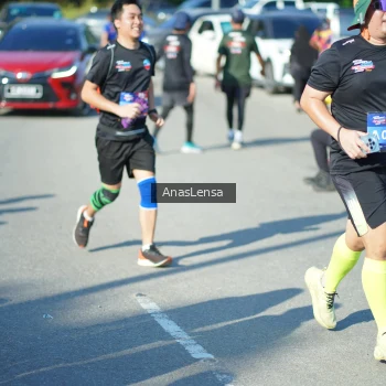 Runner Photo 3991773