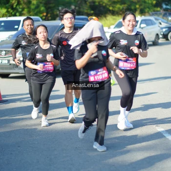 Runner Photo 3992022