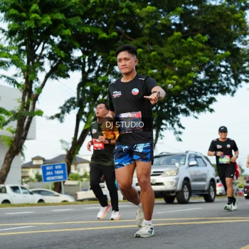 Runner Photo 3992053