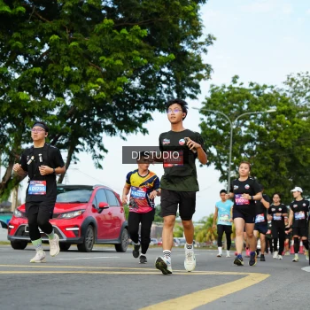 Runner Photo 3992672