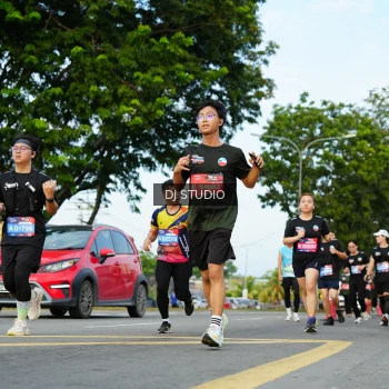Runner Photo 3992675