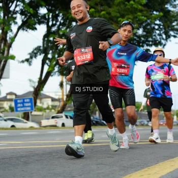 Runner Photo 3992911