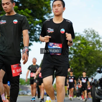 Runner Photo 3993073