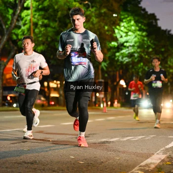 Runner Photo 3993094