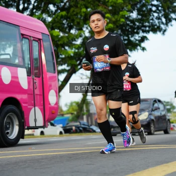Runner Photo 3993659