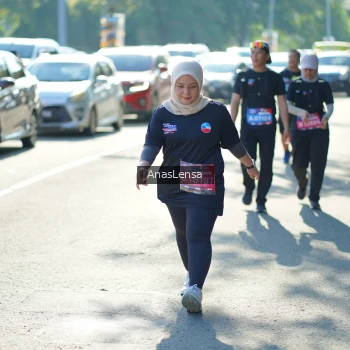 Runner Photo 3993675
