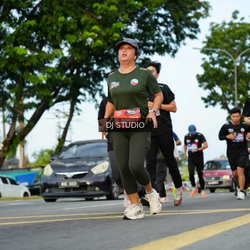 Runner Photo 3993695
