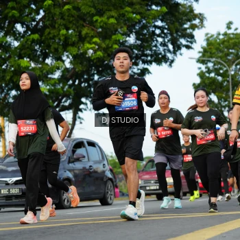 Runner Photo 3993764