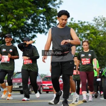 Runner Photo 3994012