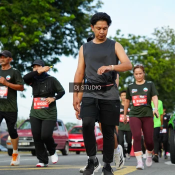 Runner Photo 3994023