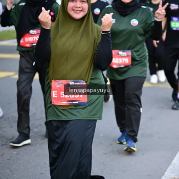 Runner Photo 3994113