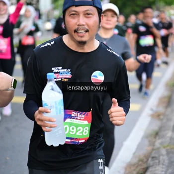Runner Photo 3994186
