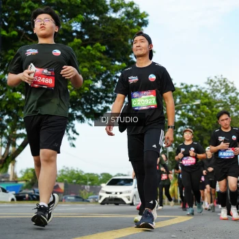 Runner Photo 3994191