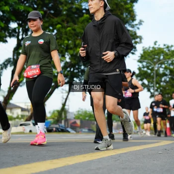 Runner Photo 3994223
