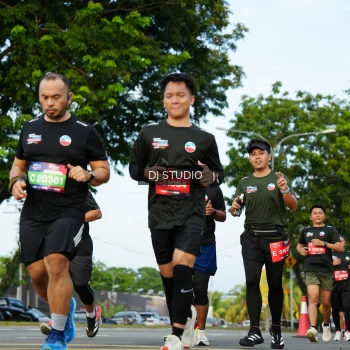 Runner Photo 3994302
