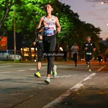 Runner Photo 3994342