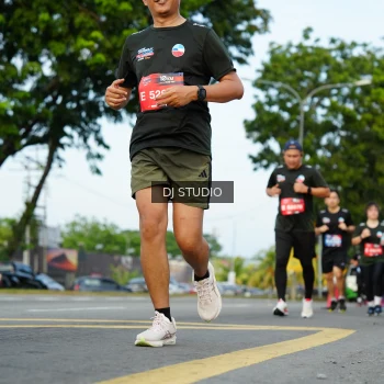 Runner Photo 3994362