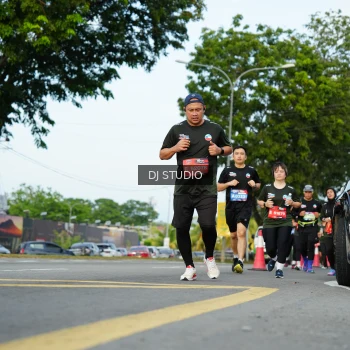 Runner Photo 3994369