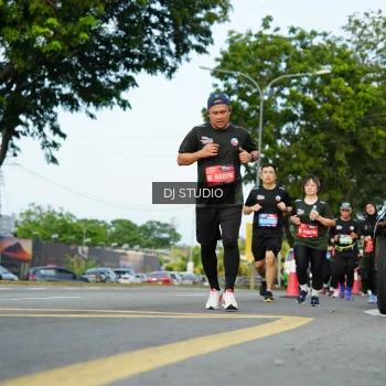 Runner Photo 3994375