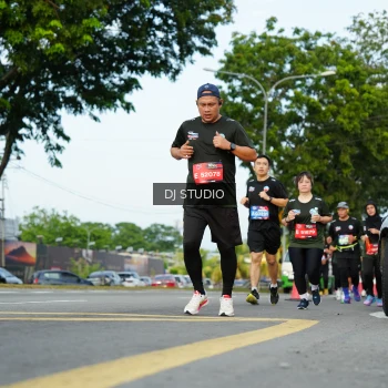 Runner Photo 3994395
