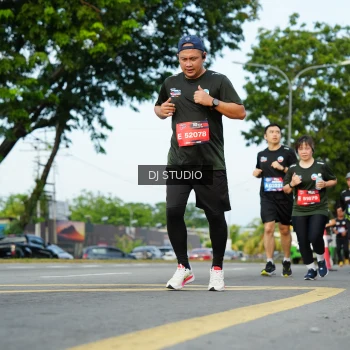 Runner Photo 3994425