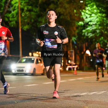 Runner Photo 3994541
