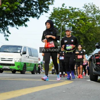 Runner Photo 3994560