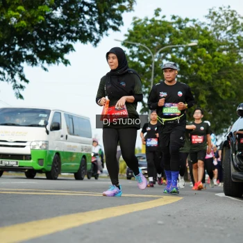 Runner Photo 3994565