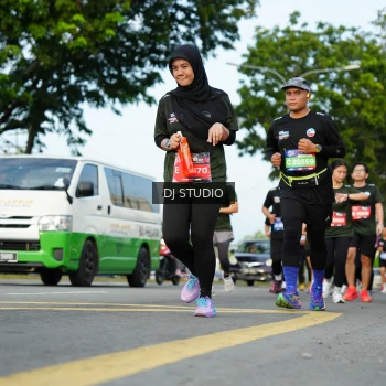 Runner Photo 3994579