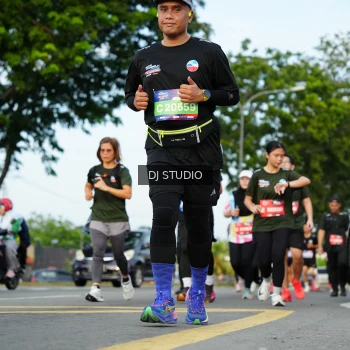 Runner Photo 3994646