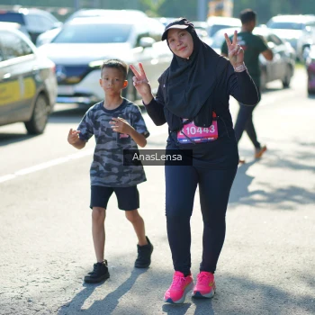 Runner Photo 3994684