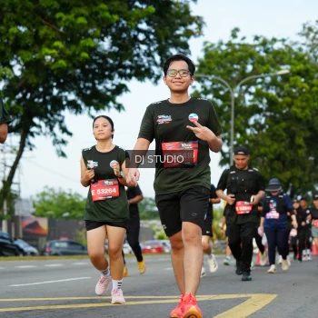 Runner Photo 3994725