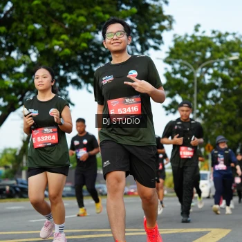 Runner Photo 3994768
