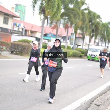 Runner Photo 3994770