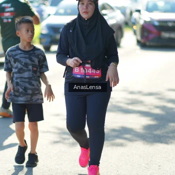 Runner Photo 3994774