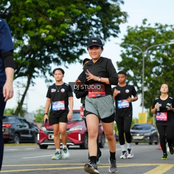 Runner Photo 3994888