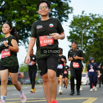 Runner Photo 3994944