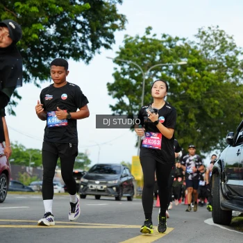 Runner Photo 3994971