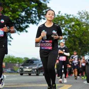 Runner Photo 3995004