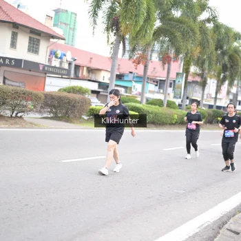 Runner Photo 3995034