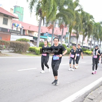 Runner Photo 3995044