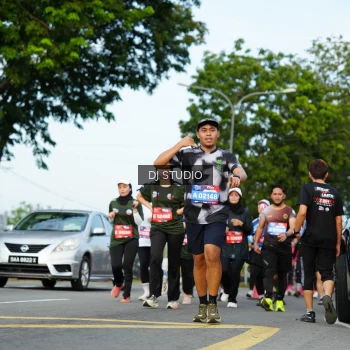 Runner Photo 3995085